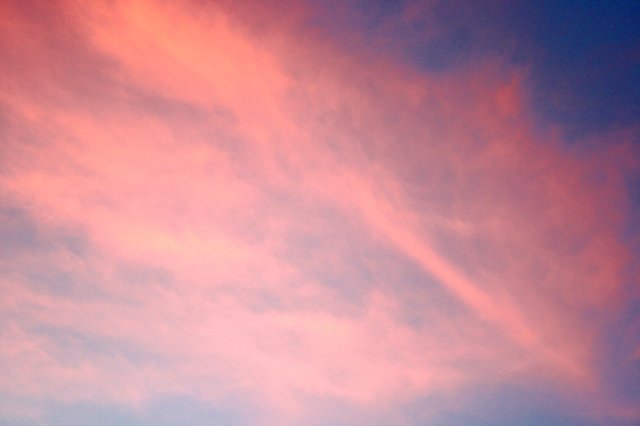pink-clouds-at-sunset